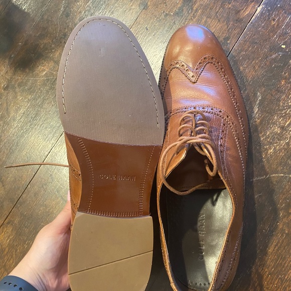 NEW. Cole Haan - Williams Wingtip Oxford Tan shoe. Size 12 - Picture 4 of 4
